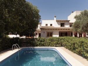 Villa for Sale in Santa María del Camí