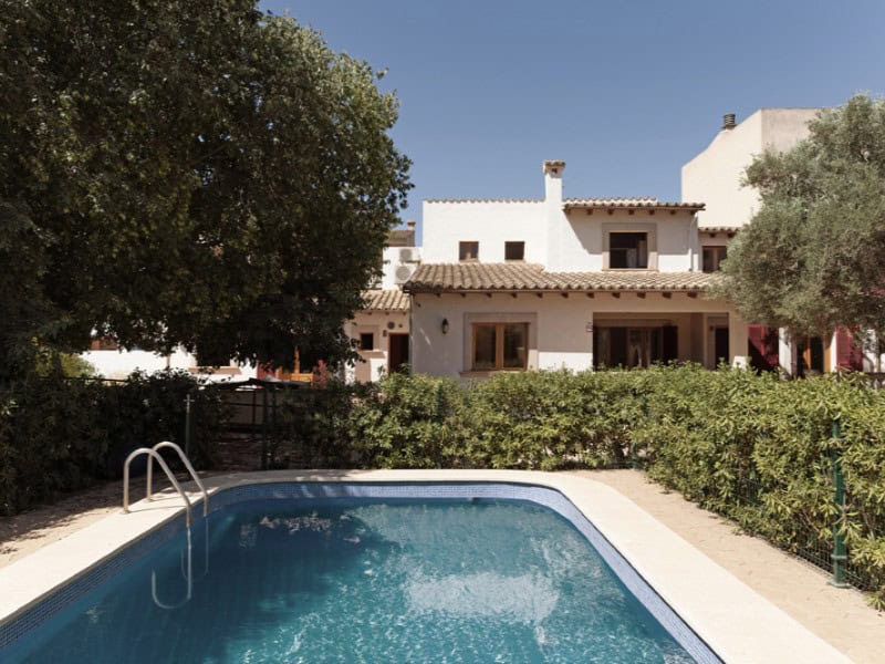 Villa for Sale in Santa María del Camí