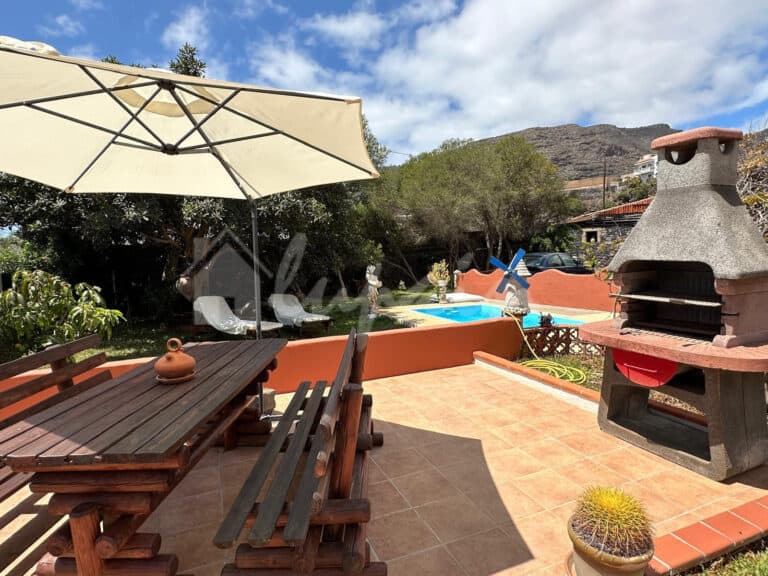 villa for sale in los gigantes