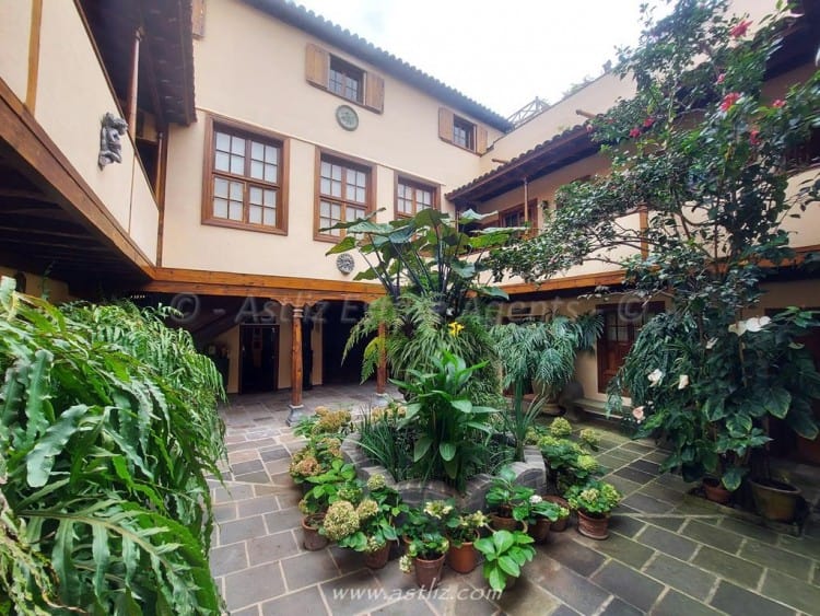 villa for Sale in La Casona de La Angustias