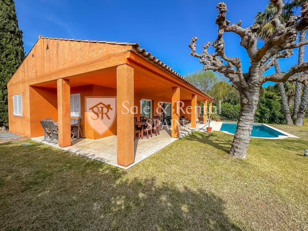 villa for Sale in Castell-Platja D'aro