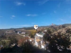  Granada
