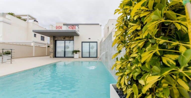 villa for Sale in SAN MIGUEL DE SALINAS