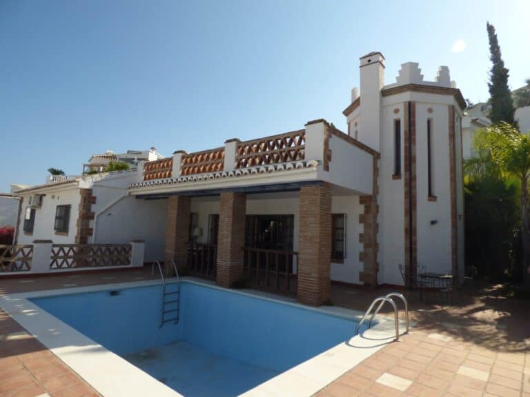 Villa for Sale in Nerja