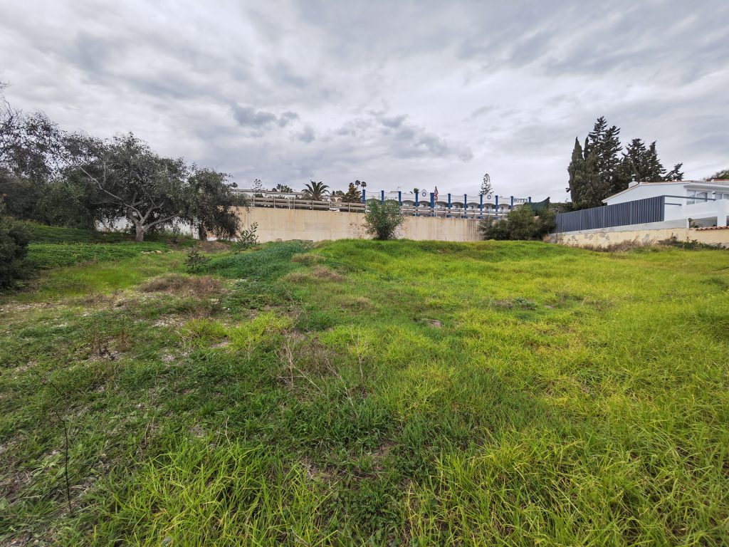 Plot for sale in Estepona