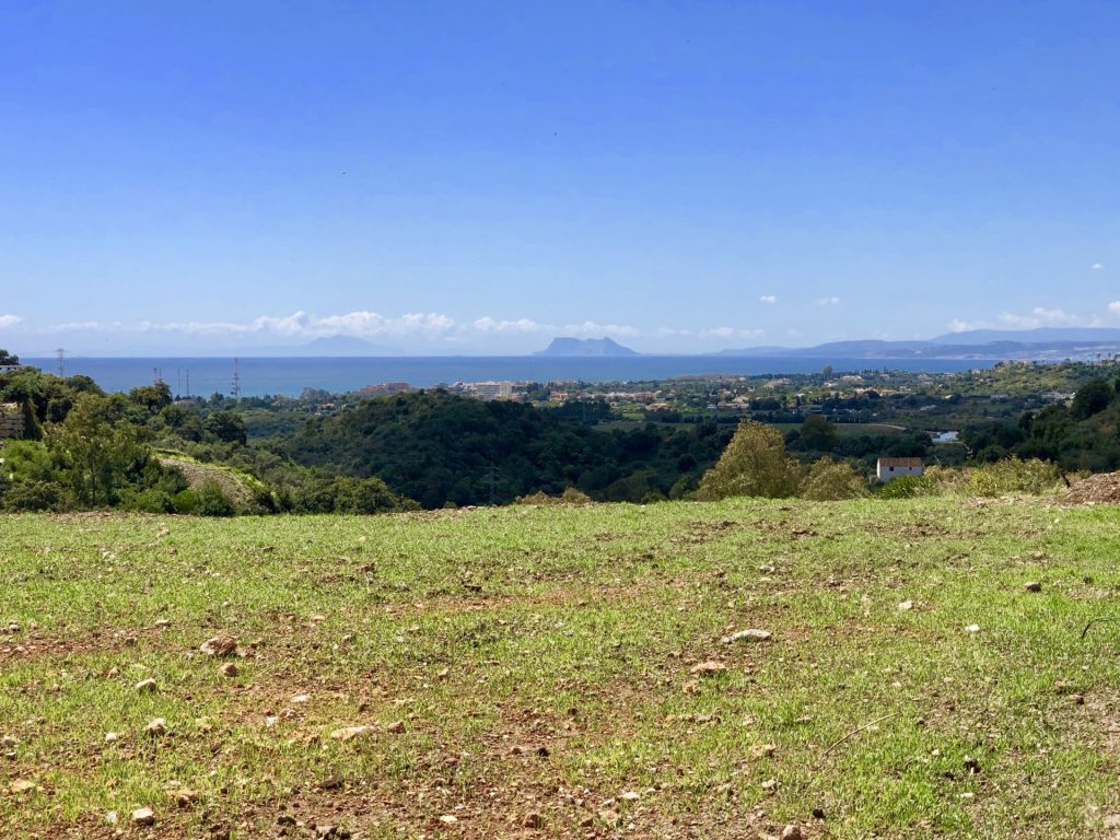 Plot for sale in Estepona