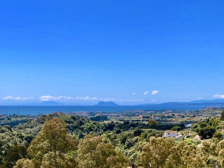Plot for sale in Estepona